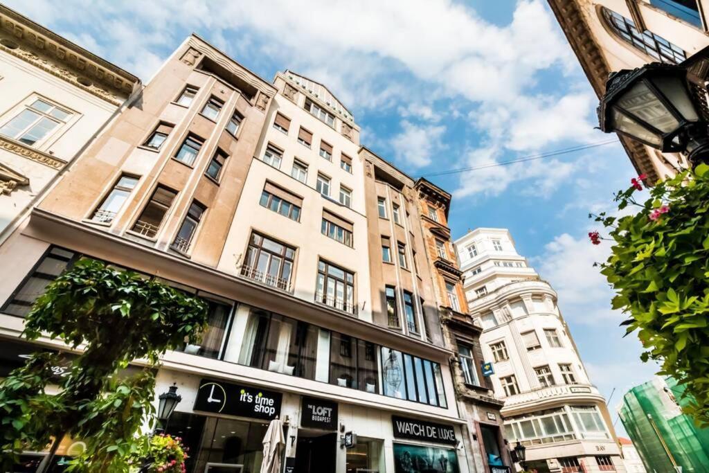 Best Located, 150 M2 5 Bedrooms Apt., Budapest Exterior photo